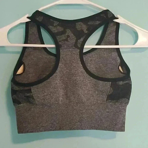 Curves And Combatboots Small Bra - Picture 3 of 4